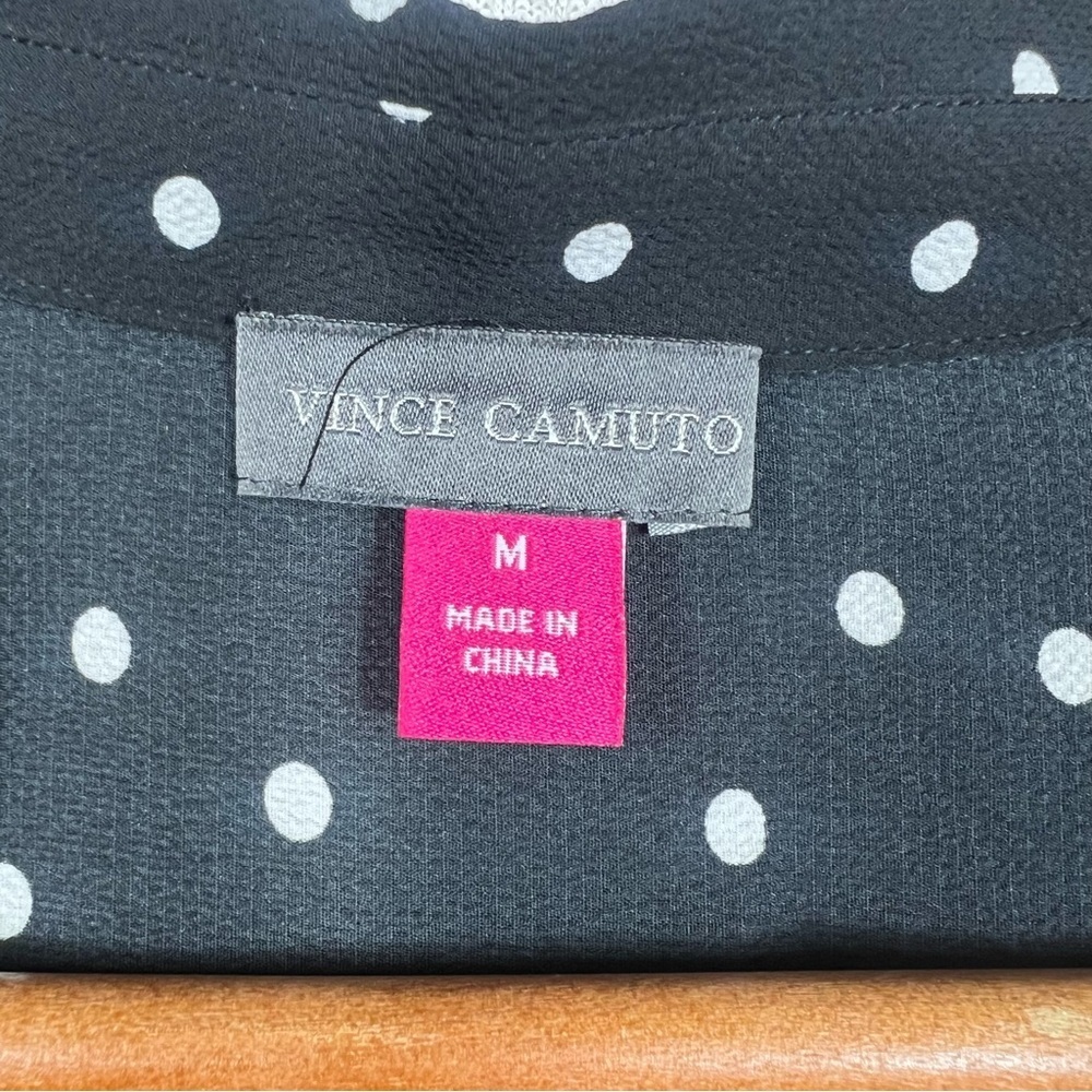 Vince Camuto NWT Popover Blouse Women’s Size Medium Polka Dot - Picture 3 of 10